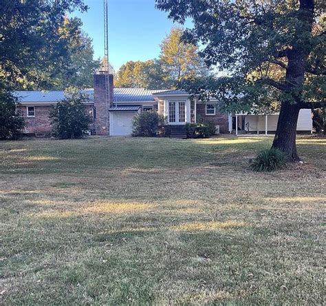 The 4,051 Square Feet single family home is a 4 beds, 3 baths property. . Zillow huntingdon tn